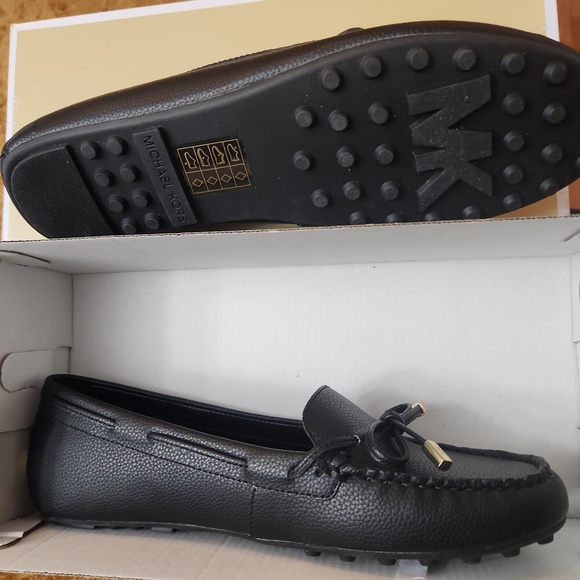Nitb Michael Kors MK logo slip on loafers black leather Daisy Moccasins - Picture 2 of 5